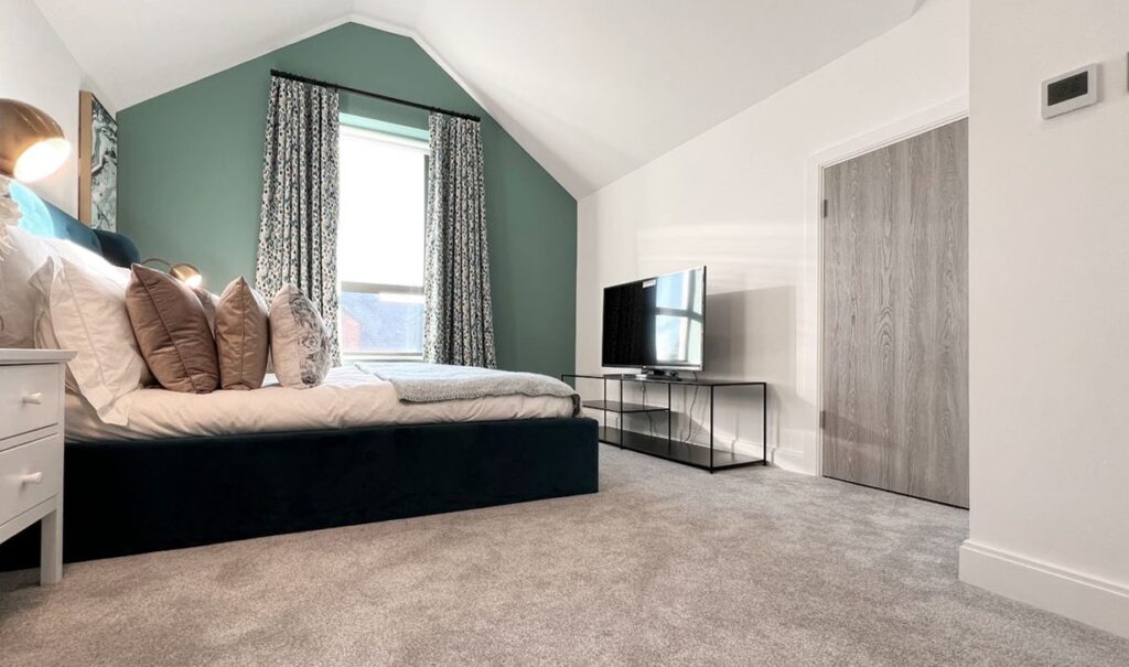 Harlow Gardens, Kingston Upon Thames, London