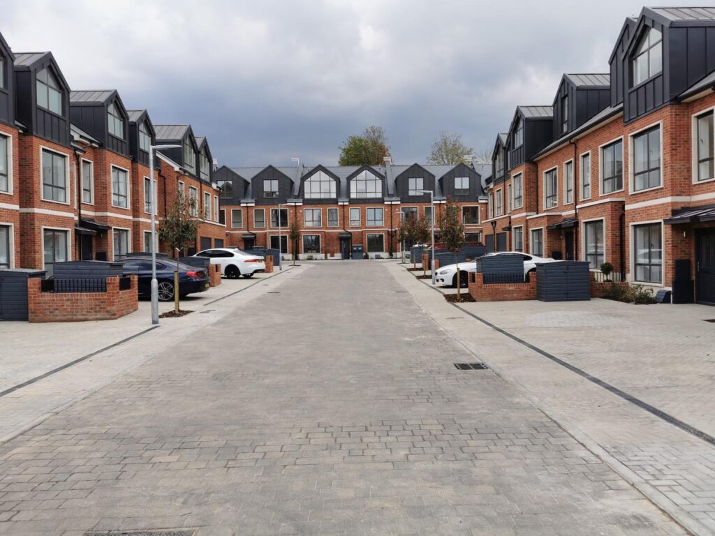 Harlow Gardens, Kingston Upon Thames, London